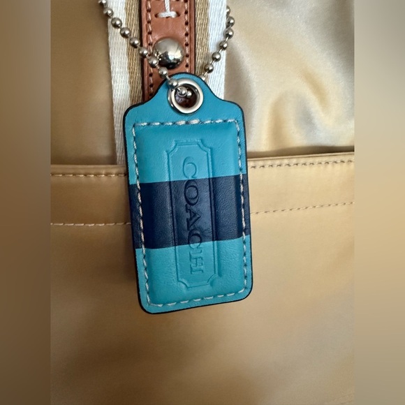 Coach gold and blue sateen nwt Hampton weekender leather trim - Picture 4 of 6